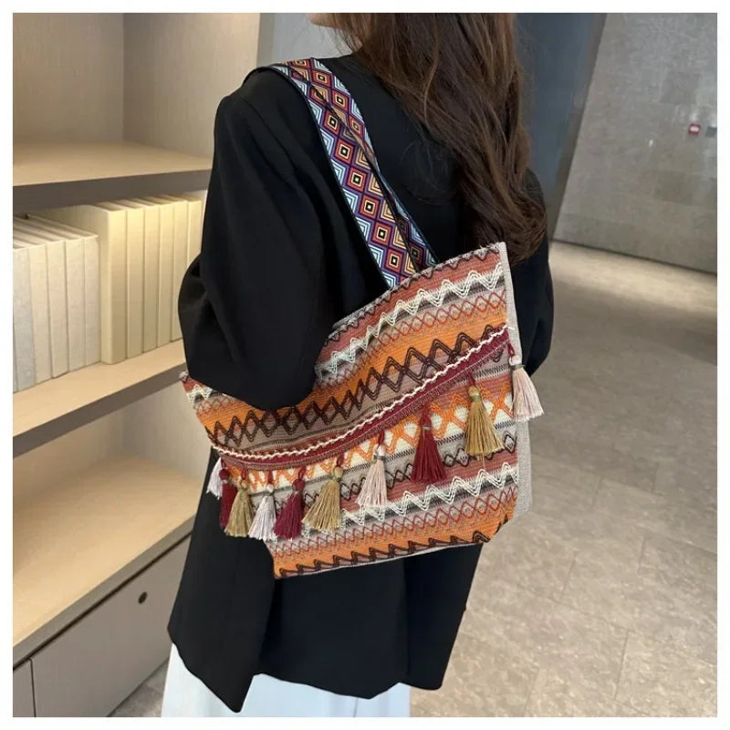 Large Capacity Ethnic Style Fashionable Simple Elegant Handbag 2023 Autumn New Style Shoulder Bag Women's Commuter Tote Bag