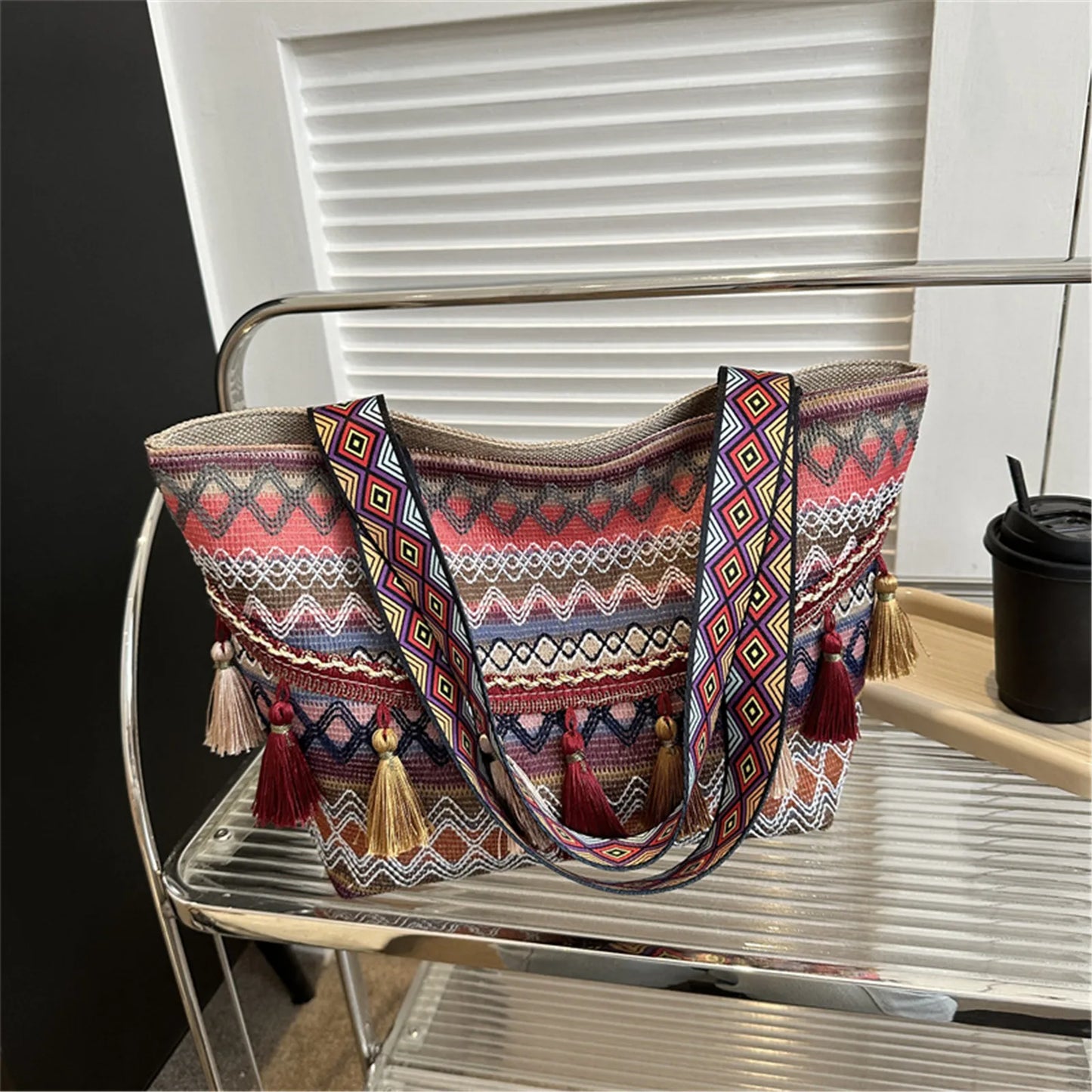 Large Capacity Ethnic Shoulder Bag Women Handbag Vintage Boho Handmade Woven Tassel Bucket Tote Bag Travel Beach Bag