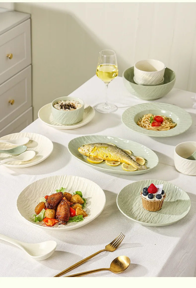 High end and fresh cream style tableware, dishes, rice bowls, underglaze colored plates, large soup bowls