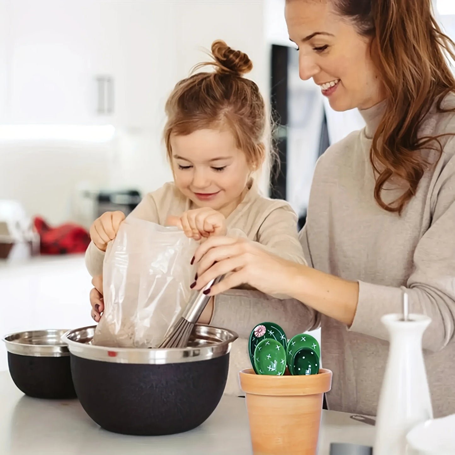 1set Ceramic Cactus Measuring Spoons Set Adorable Functional Kitchen Utensils with Holder Cup Unique Home Ornament Measuring Cup